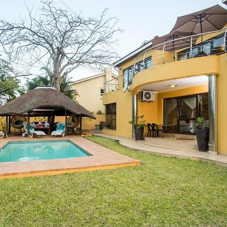 Room In Guest Room - Ezulwini Guest House - Queen Room With Balcony For 2 Guests In Ballito Extérieur photo